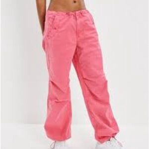 American Eagle Outfitters Vibrant Pink low rise parachute Pants size small